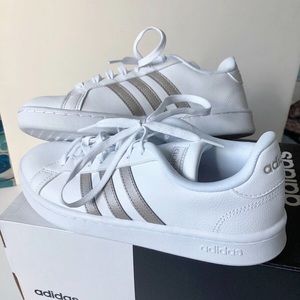 Adidas Grand Court Sneakers